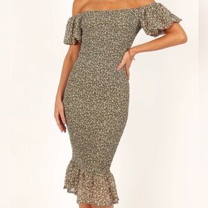 Petal & Pup Claire Shirred Bodycon Off Shoulder Midi Dress - Green Floral